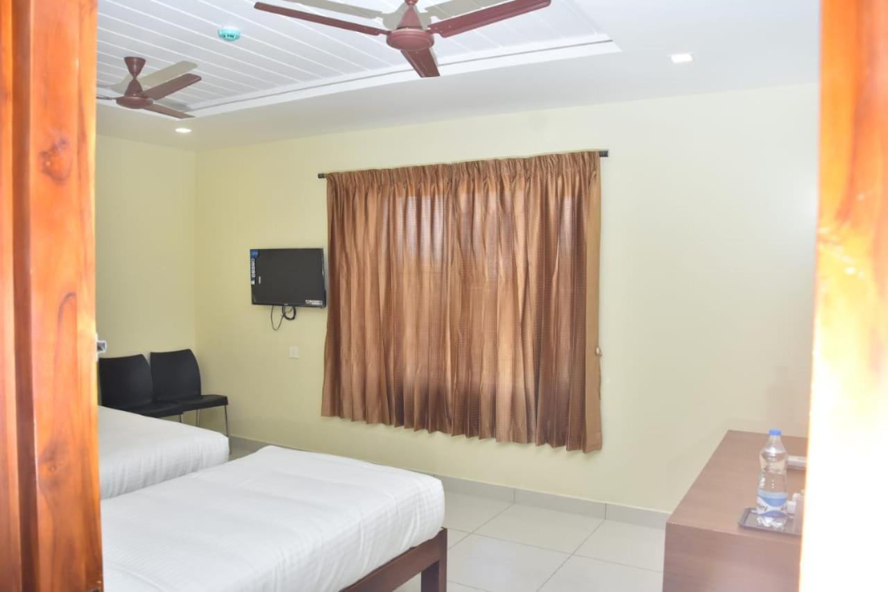 Le Arul Park Hotel Karaikal Luaran gambar