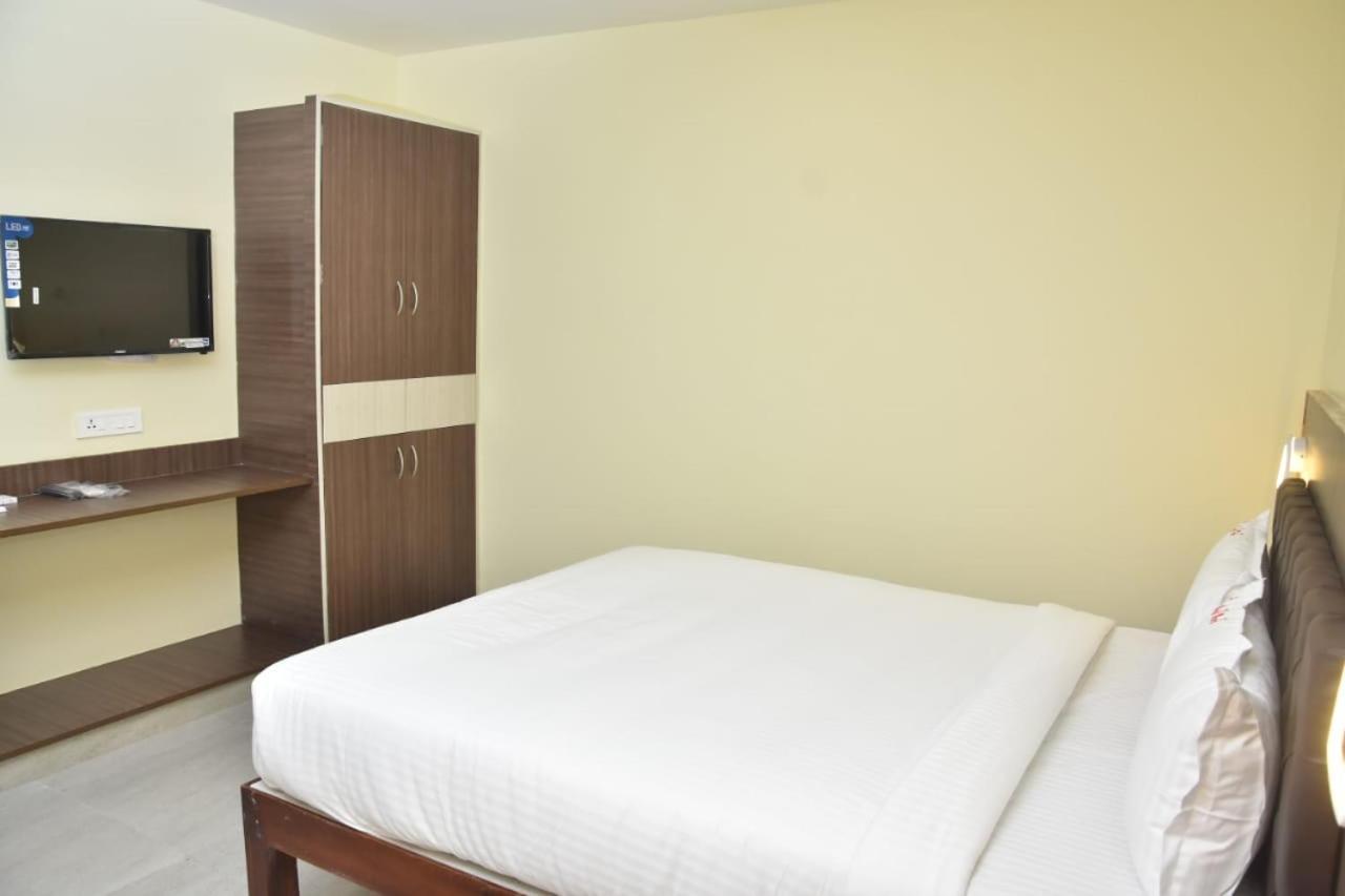 Le Arul Park Hotel Karaikal Luaran gambar
