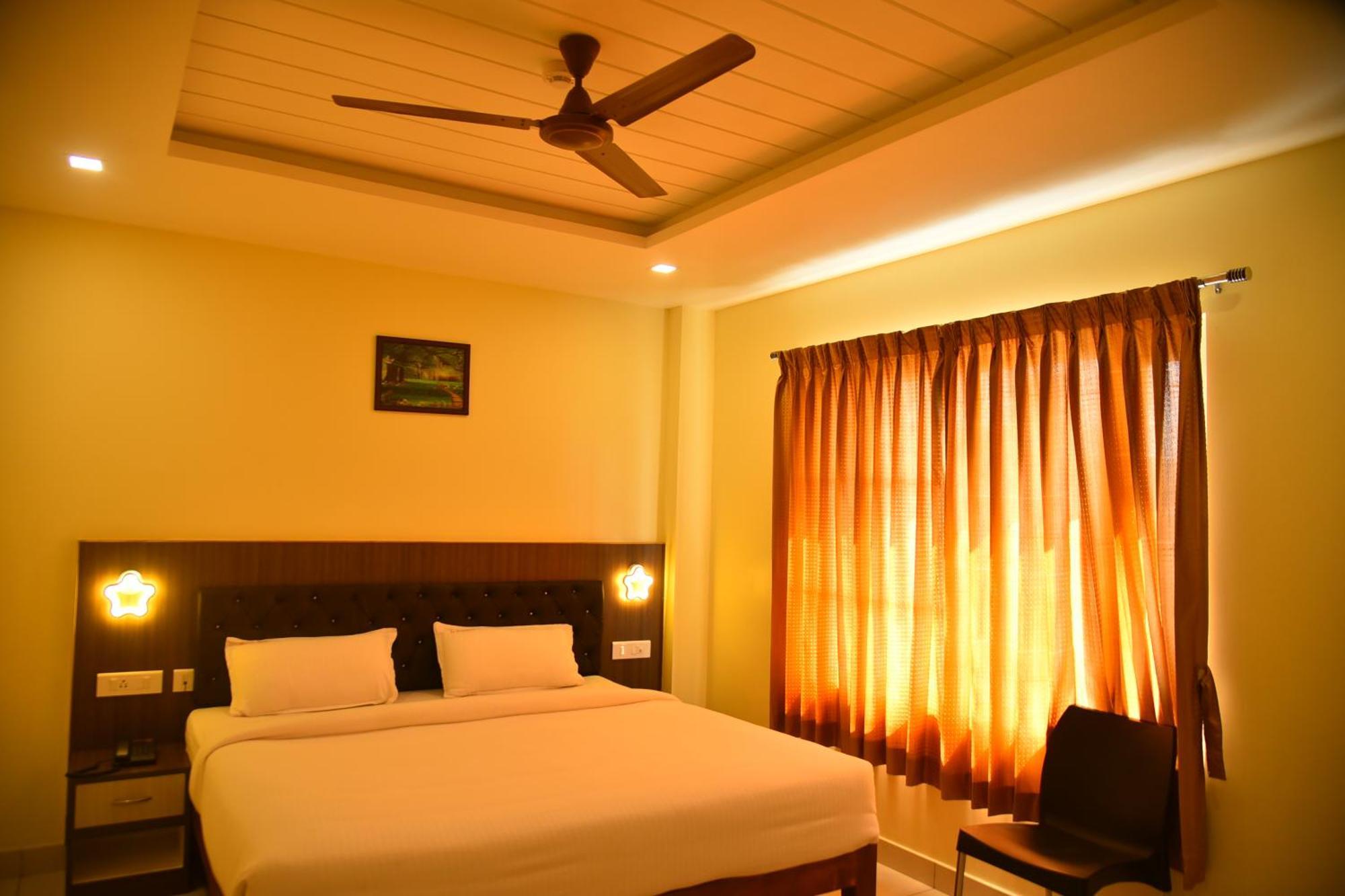 Le Arul Park Hotel Karaikal Bilik gambar